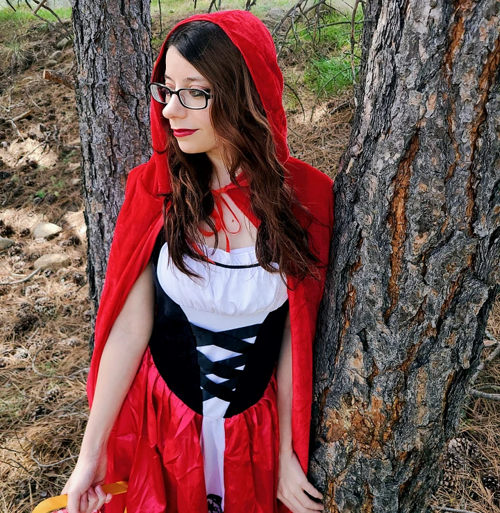 Lil Red Riding Hood Cosplay product image (1)