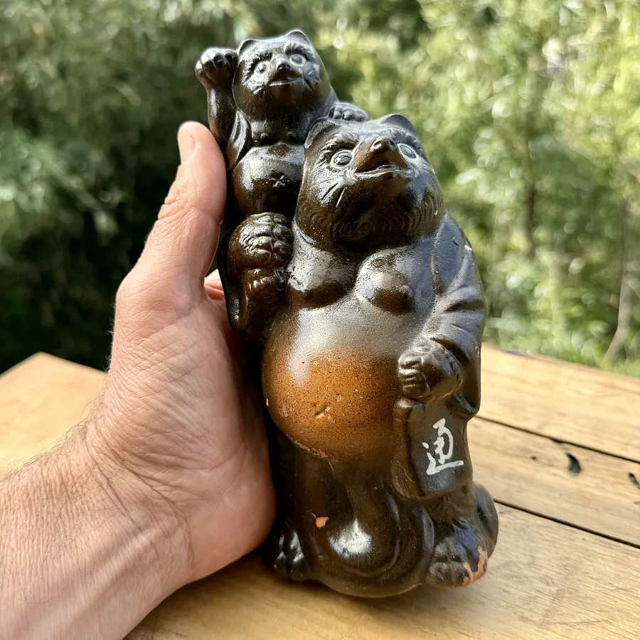 🎎 Japan Antique Roadshow – Vintage Showa-Era Tanuki Statue with Child product image (8)