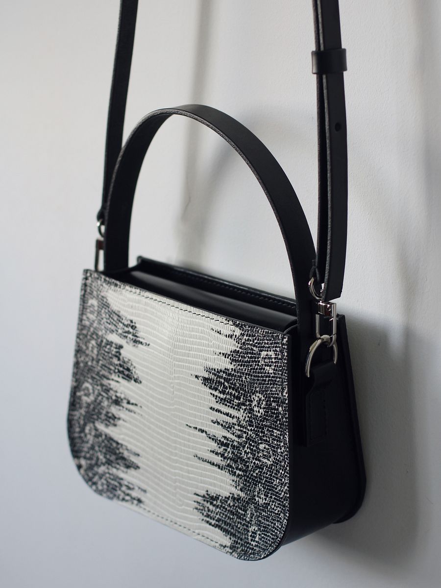 Lizard-embossed Leather two-way Bag with hand-carried strap product image (11)