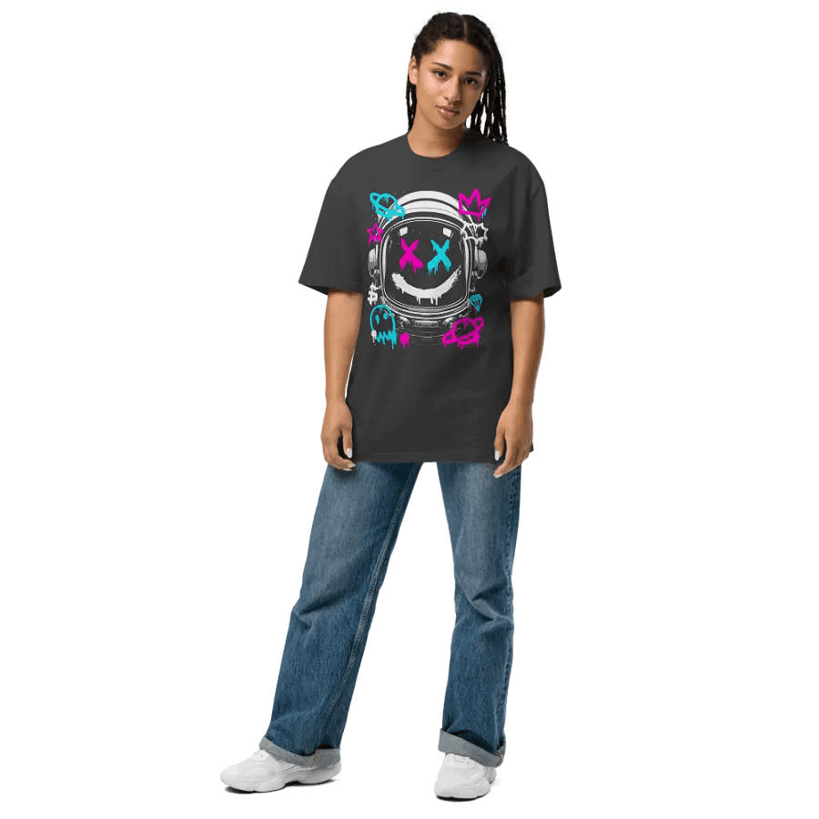 Urban Astronaut Graffiti - Oversized Tee product image (7)
