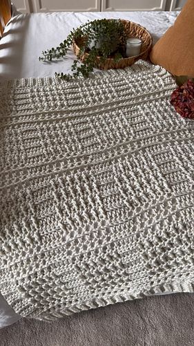 Comment SSB1 to find out where you can find the free super bulky crochet blanket pattern! Made in one entire piece and with o...