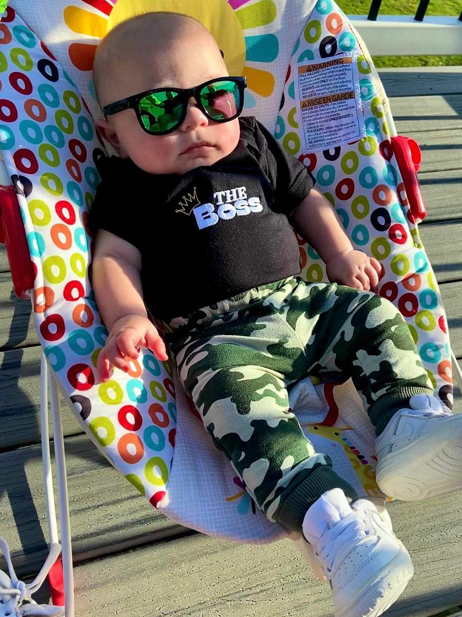 Boss momma baby boss onesie product image (4)