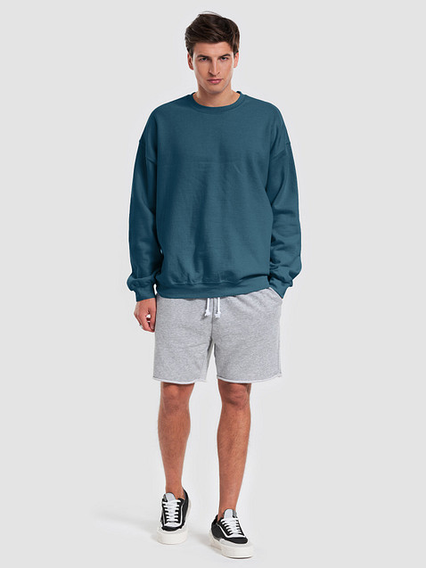 Photo showing Gildan Classic Crewneck Sweatshirt