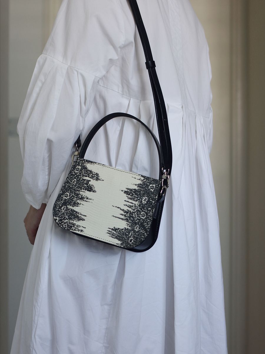 Lizard-embossed Leather two-way Bag with hand-carried strap product image (6)