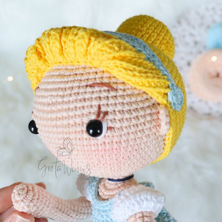 Patrón de amigurumi de la Princesa Cenicienta (Descarga digital) product image (2)