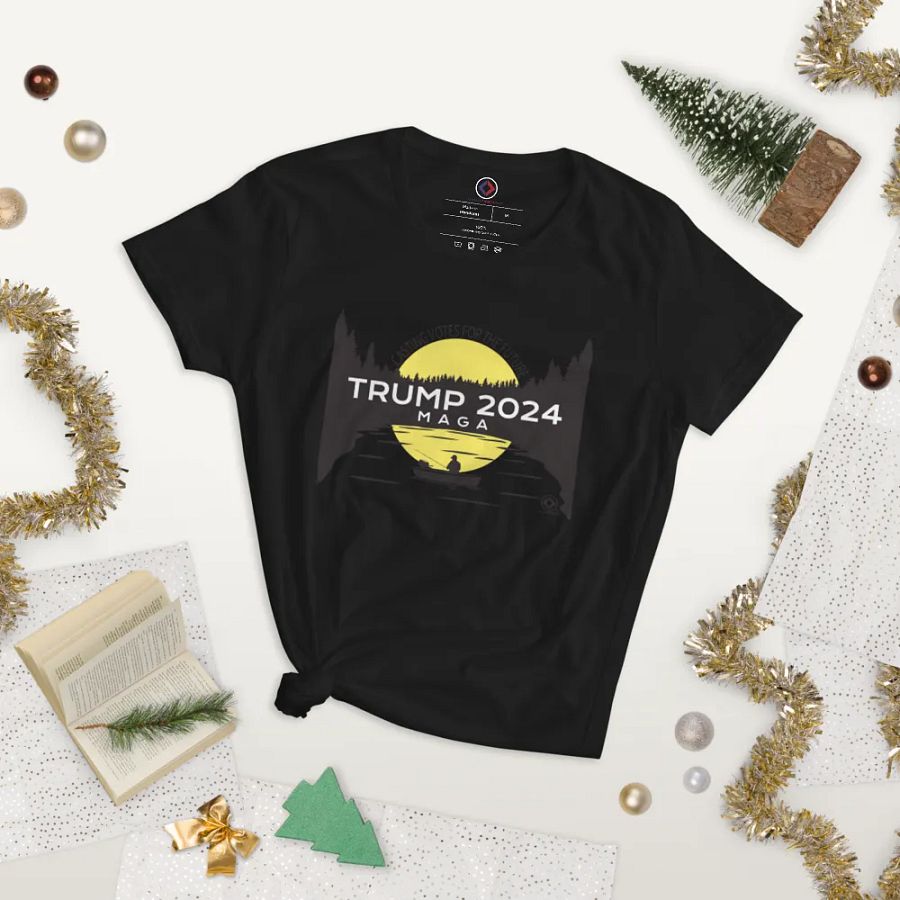 Trump 2024 Fishing Sunset Women's T-Shirt product image (17)