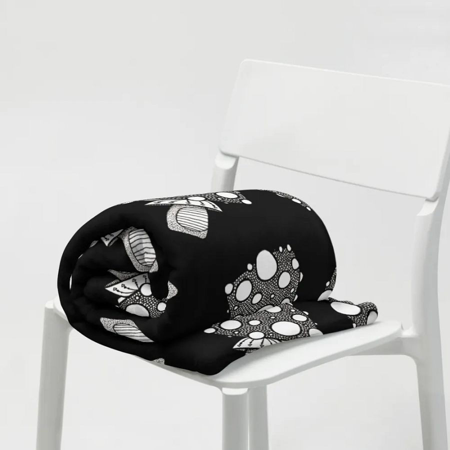 Mushroom Clusters Throw Blanket product image (19)