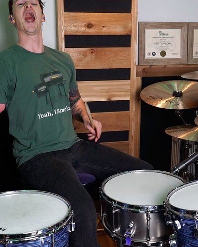 We love a 2000’s metalcore breakdown buildup 🫡

•
@pearl_drums 
@sabiancymbals
@evansdrumheads 
@vaterdrumsticks
@lowboybeate...