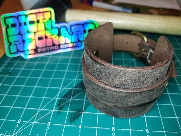Brown 1 Band Leather Cuff 02 0B product image (1)