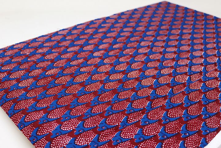 Scampolo Tessuto Wax Print - Design Optical Pesciolini - 81 cm x 114 cm - cod.570/B product image (2)