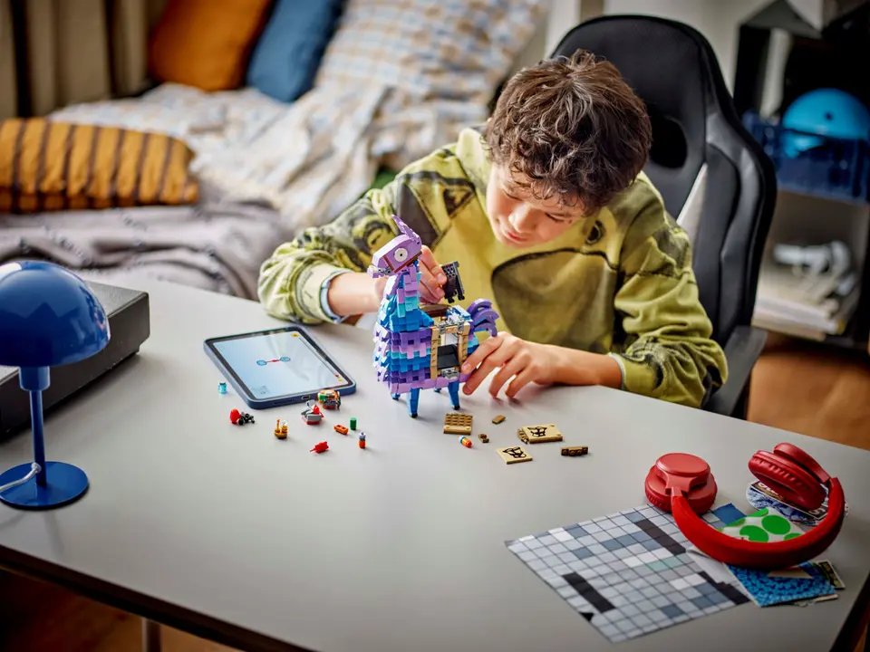LEGO Fortnite Supply Llama product image (6)