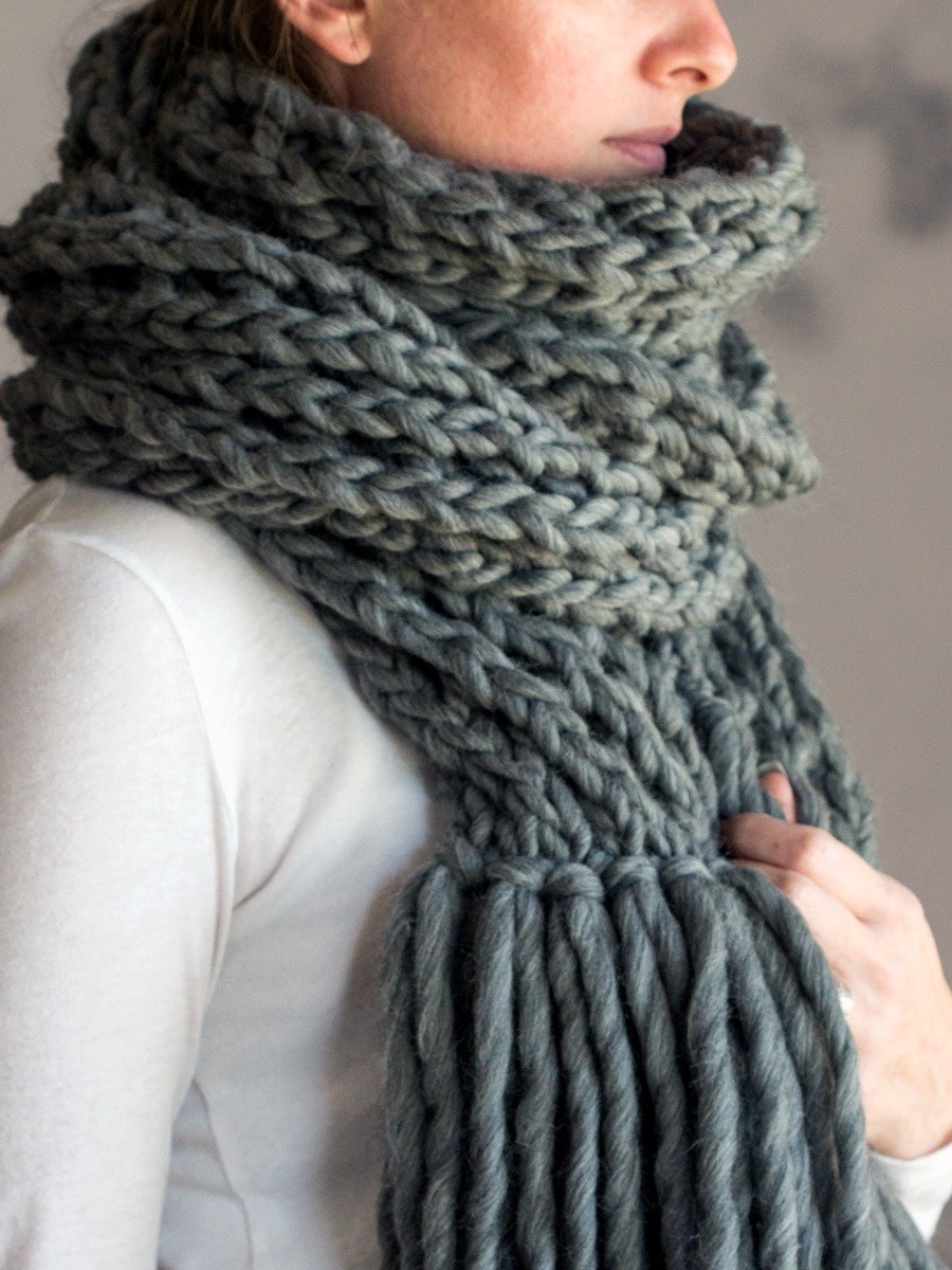 Chunky Knit Scarf Pattern - In Awe product image (1)