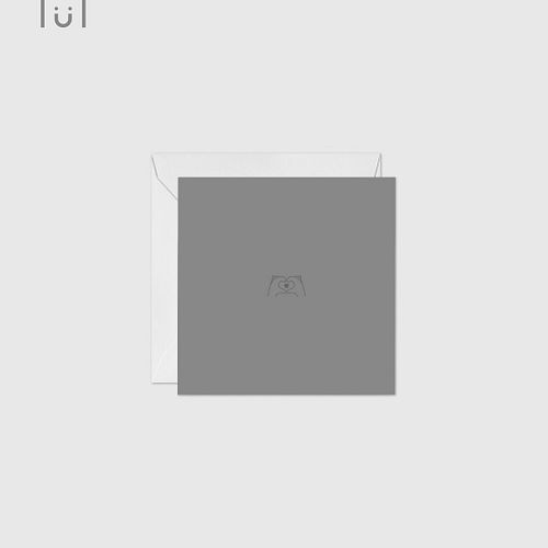 【HEART INSIDE. GREY ONLY.】 

SQUARE POSTCARD

We believe that even today, an actual paper card will bring more joy. A beautif...