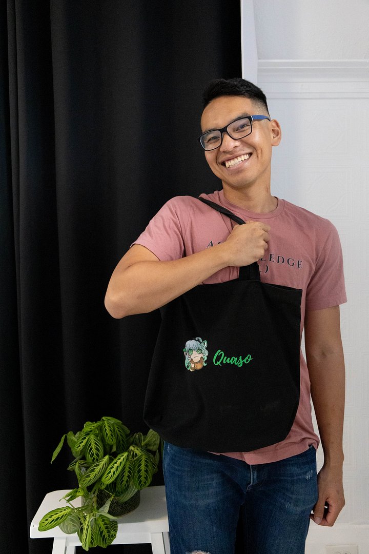Quaso tote bag product image (1)
