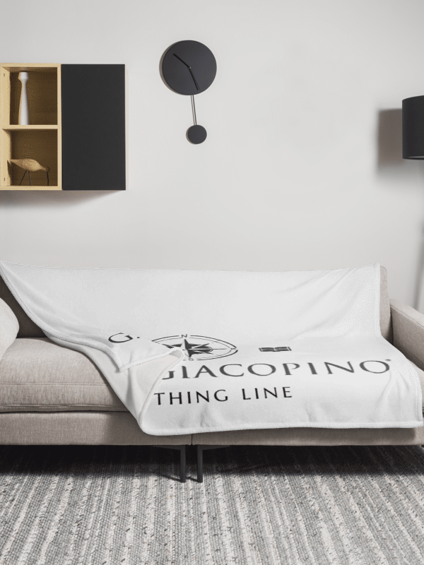 Coperta Morbida con Logo – Gabry Giacopino Clothing Line product image (1)