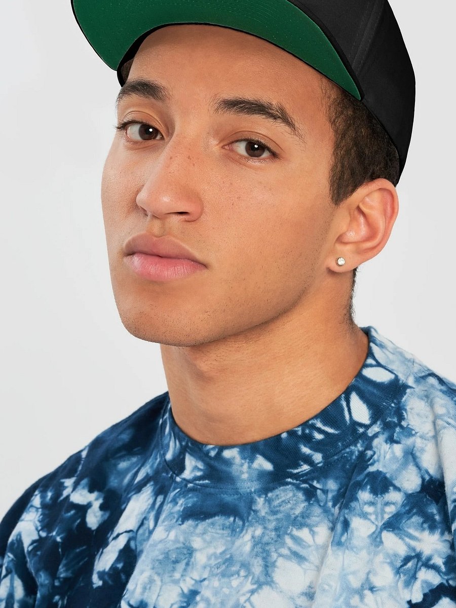 A New Policy Flat Snapback Cap - Black, Red and Green product image (5)