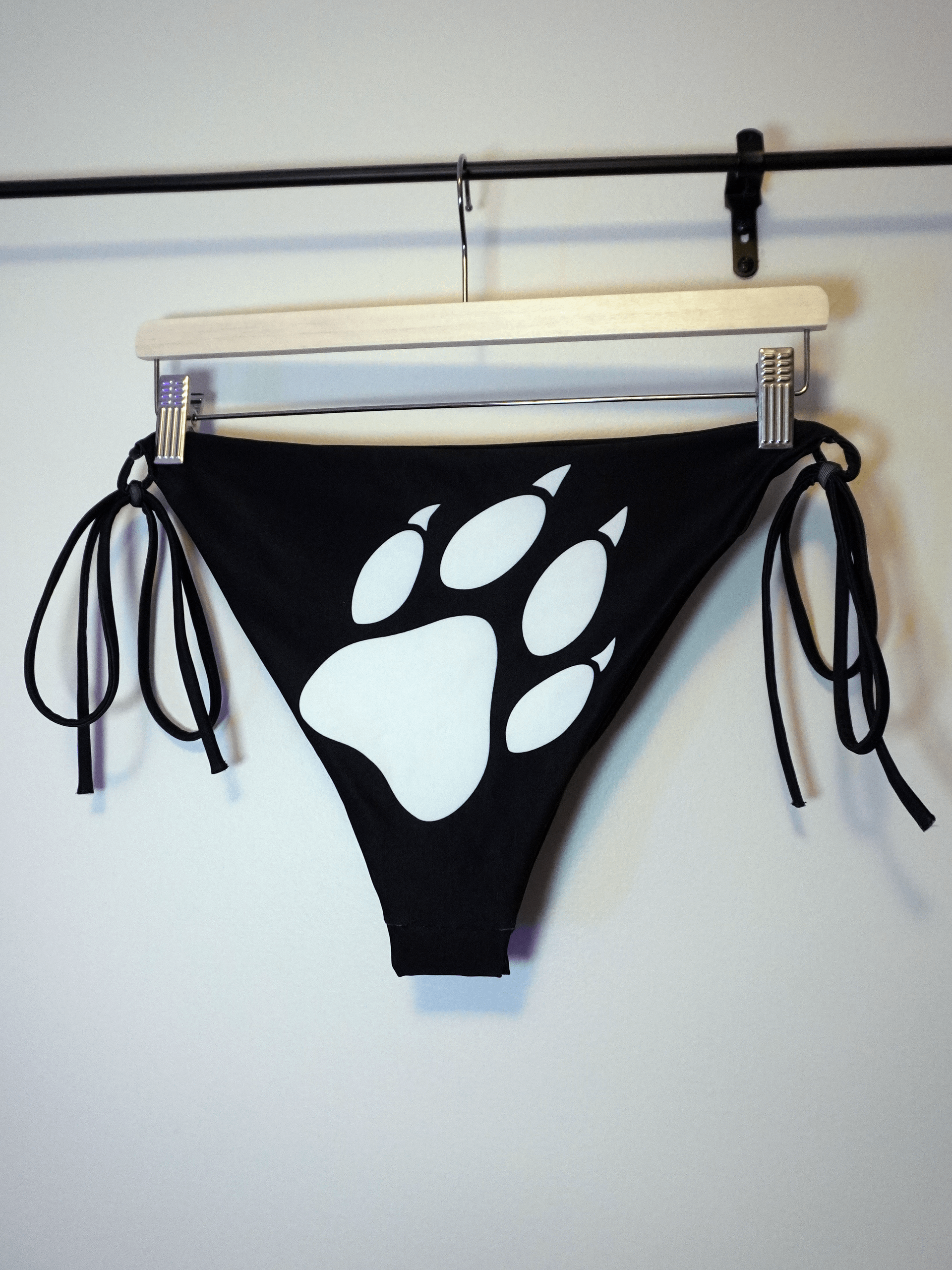 Wolf Paw Bikini product image (4)