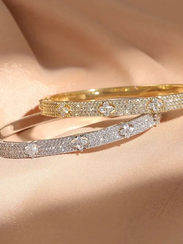 The Lustre Bloom Bracelet product image (3)