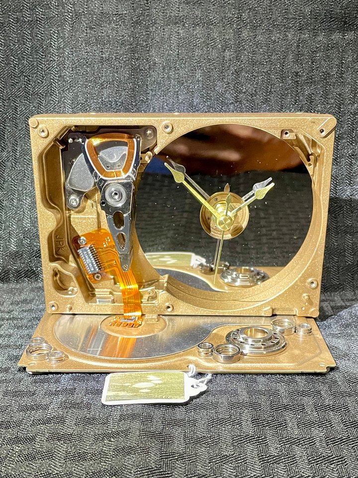 Field of Rings - Hard Drive Clock product image (2)
