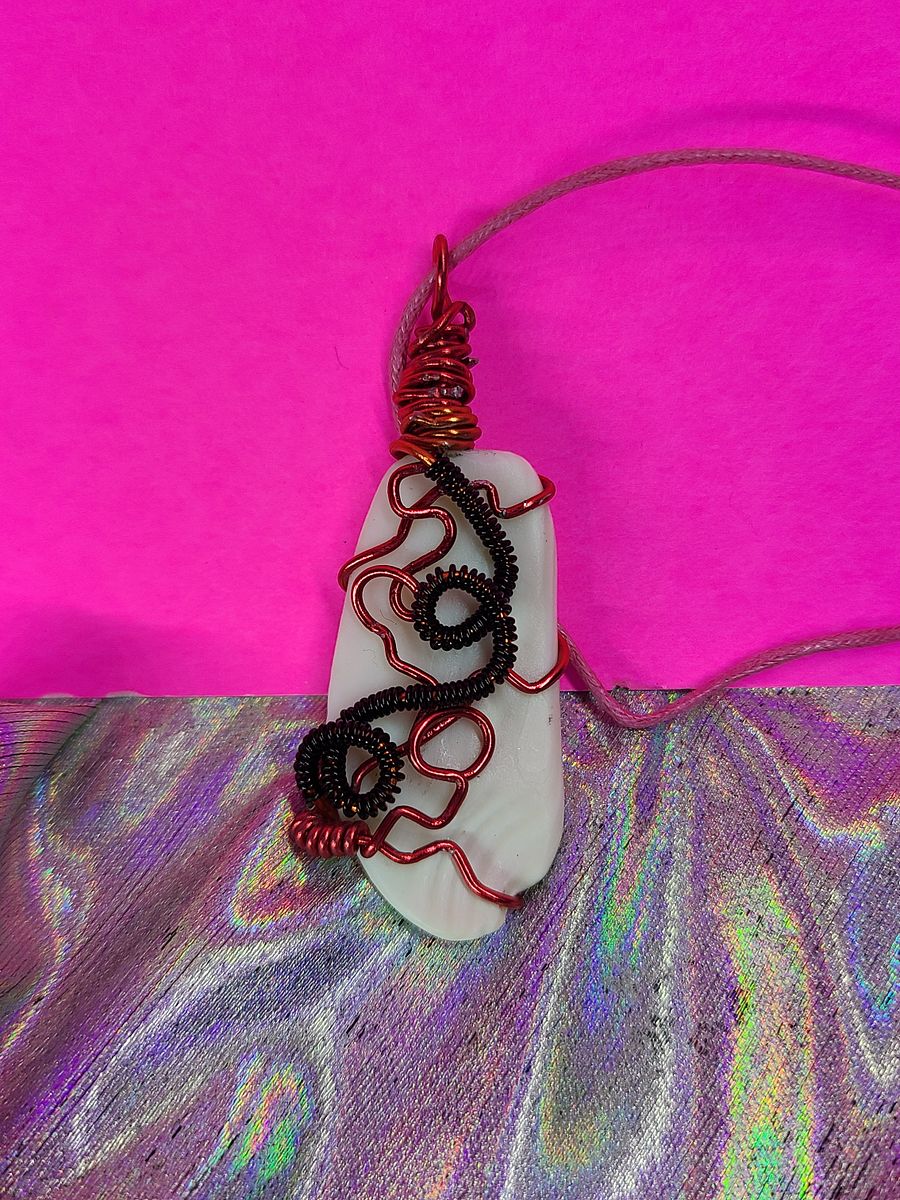 Wire Wrapped Shell Pendant product image (1)