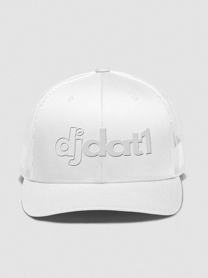 [DJDAT1] Signature Logo Embroidered Trucker Hat (white logo) product image (31)