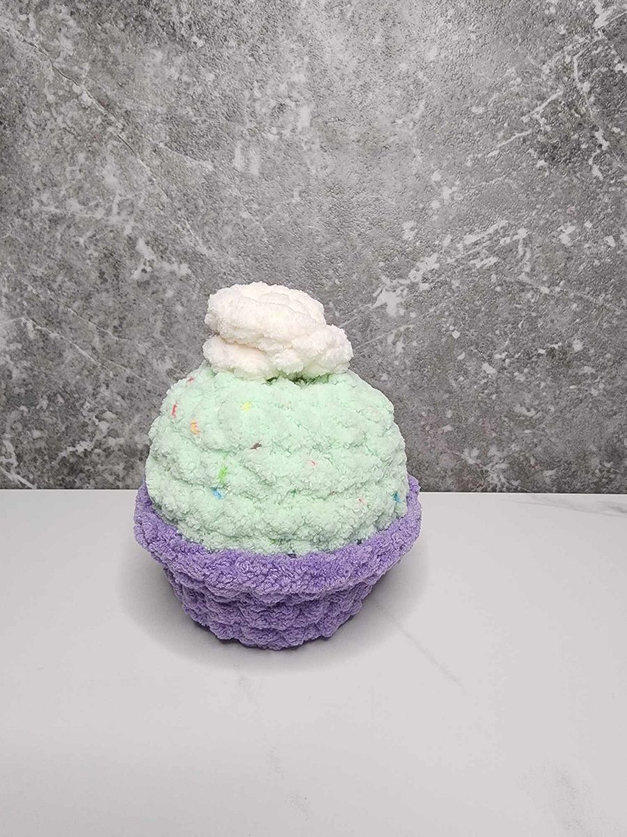 Birthday Cupcake product image (4)