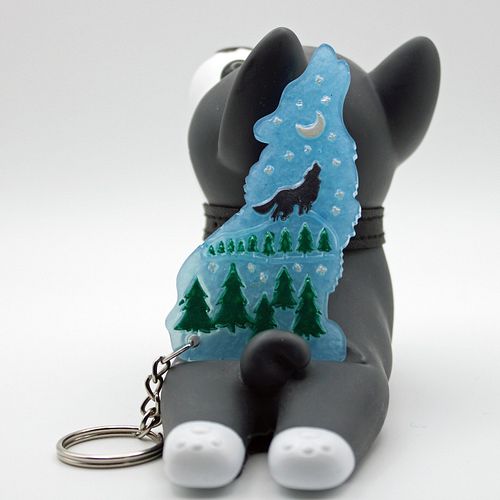 🐾 Handmade Resin Howling Wolf Keychain 🐾
Embrace your inner wolf with this charming handmade resin howling wolf keychain! 

W...