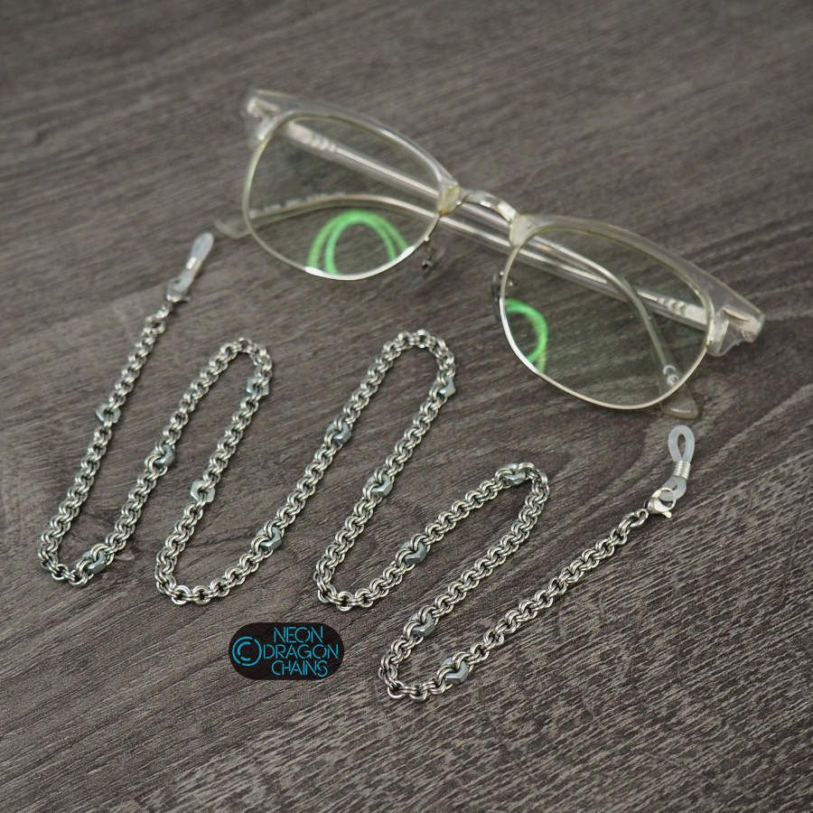 Dark Moon Glasses Chain product image (5)
