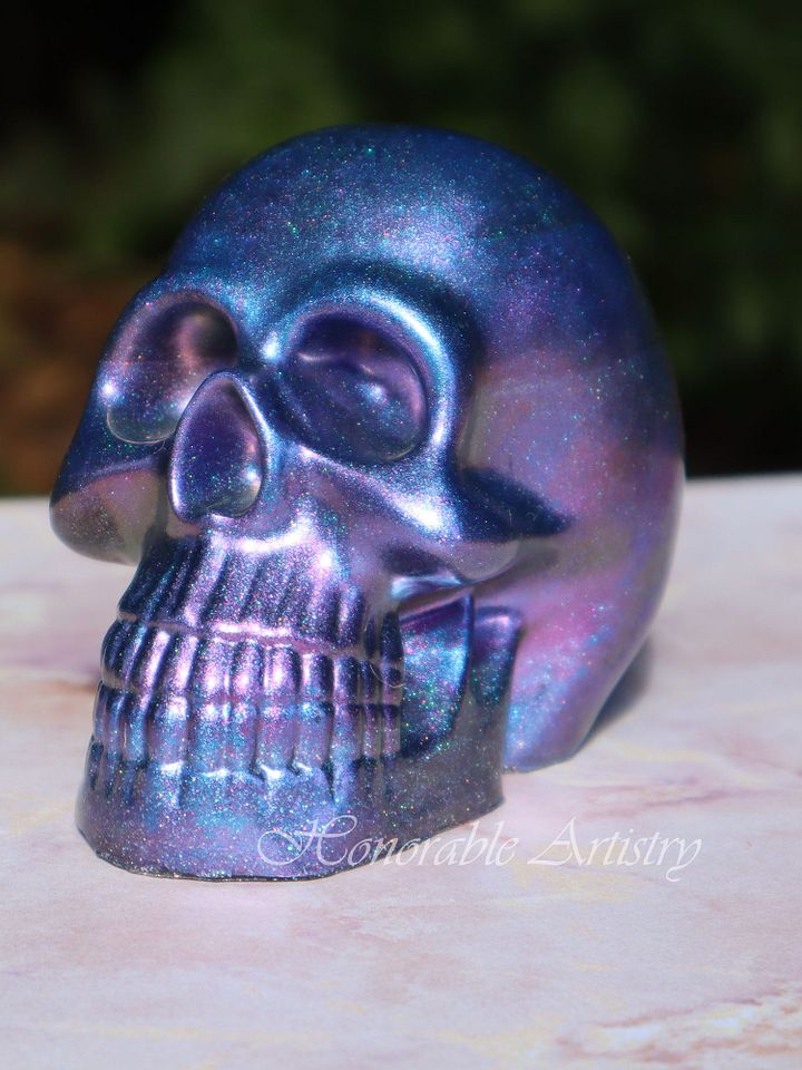 Blurple Colorshift Resin Skull product image (2)