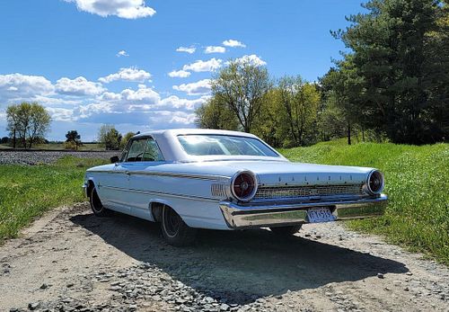 Photo shared by 🏁ClassicMustangs429🏁 on January 03, 2022 tagging @ford, @fordgalaxieofficial, and @autometaldirect. May be an image of car and outdoors.