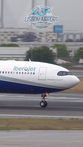 Iberojet A330neo with Hifly standard colours landing at Lisbon Airport 

#lisbonairport #aviation #lisbonairportspotting #air...