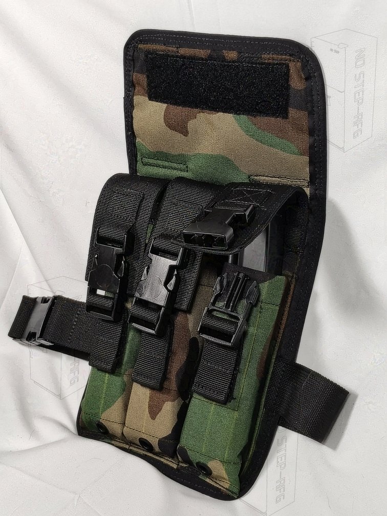 'Ready to ship' Drop leg triple MP5 Pouch, Woodland/black product image (2)