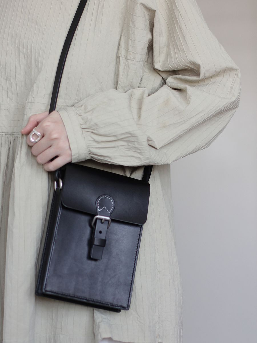 Vegetable Tanned Leather Classic Satchel – Black product image (4)