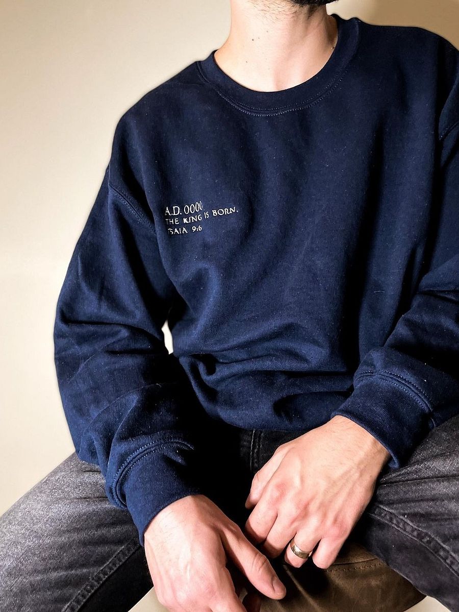 The king is born sweatshirt product image (3)