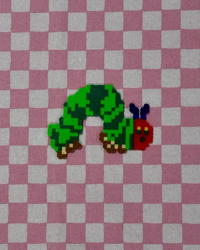 The Very Hungry Caterpillar Perler Art 🐛
.
.
.
#perler #fusebeads #theveryhungrycaterpillar #perlerbeads