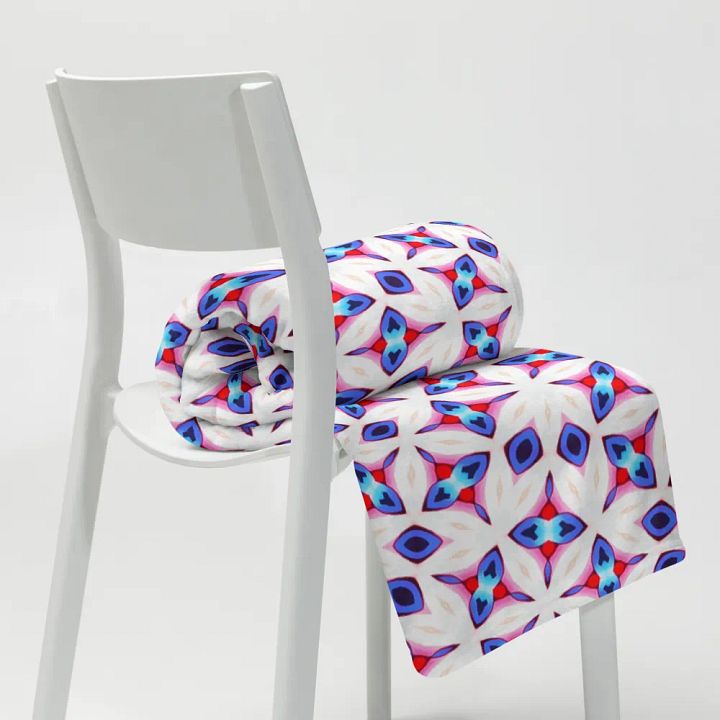 White, Blue & Red Seamless Diamond Patterned Throw Blanket product image (1)