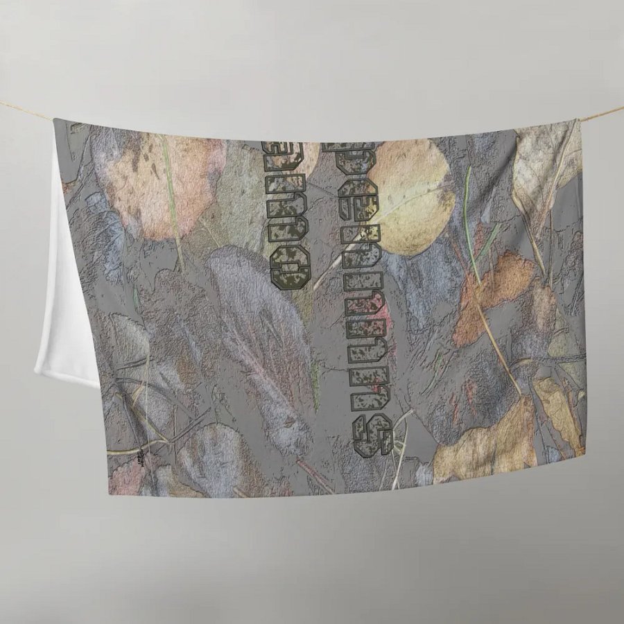 Throw Blanket - MossyOak - It Happennnns Camo product image (9)