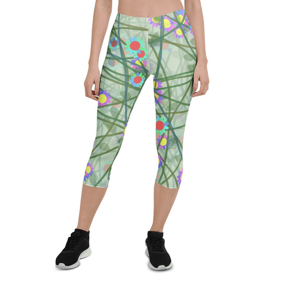 Blooming Breeze All-Over Capri Leggings product image (1)