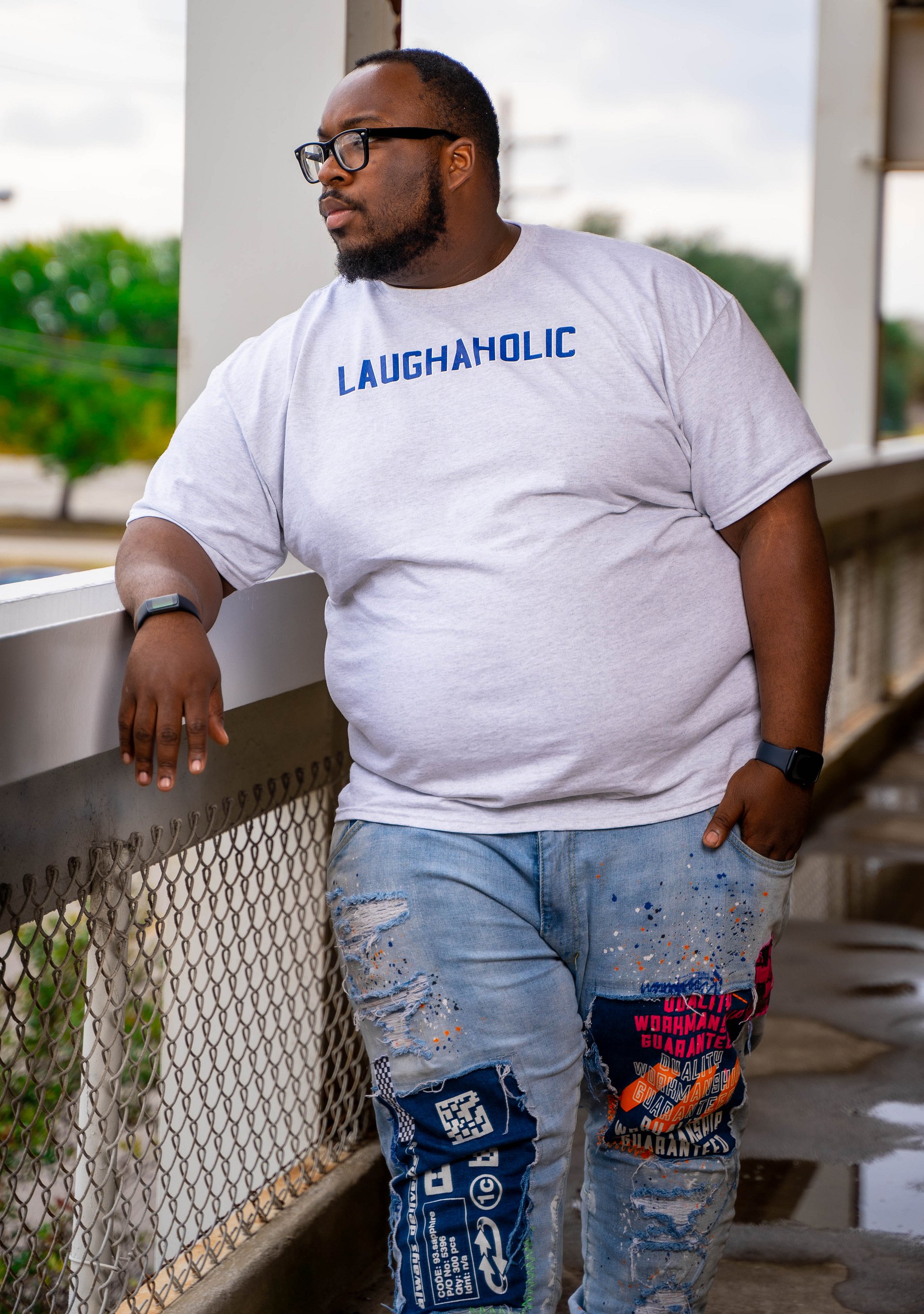 Laughaholic T-Shirt (Grey and Navy) product image (1)