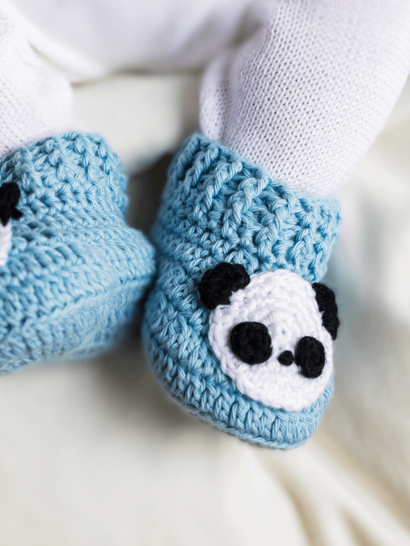 Crochet Pattern: Easy Panda Baby Booties product image (7)
