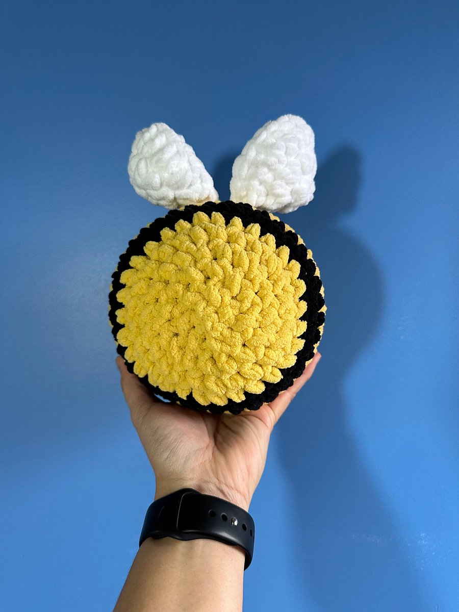Crocheted Bumble Bee Plushies, Amigurumi, Yellow and Black, Bee Crochet, Bee Toy, Big Sized product image (7)
