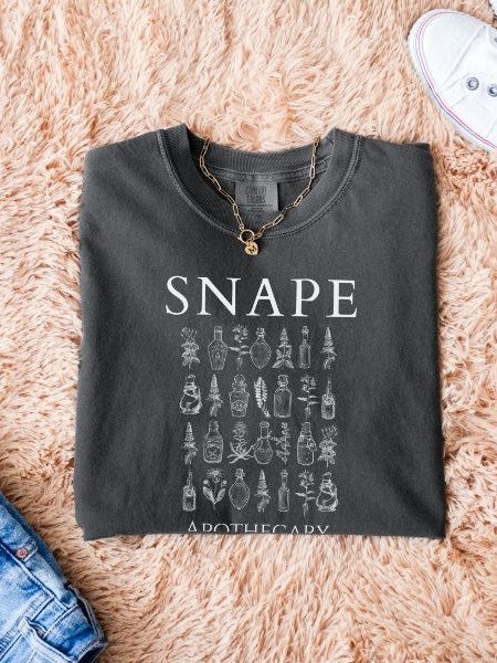Snape Apothecary Cozy Vintage Minimalist Style Shirt product image (4)