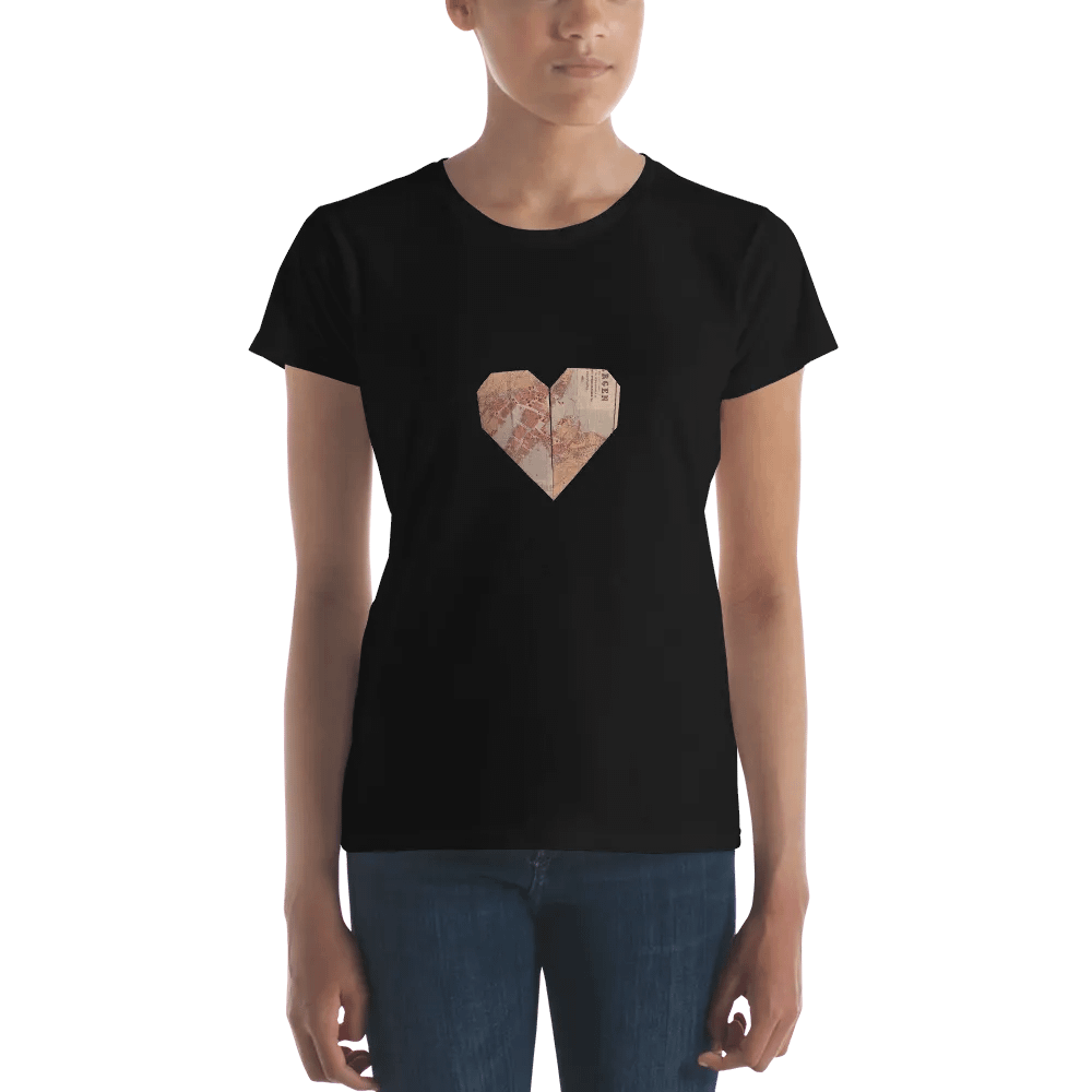 Discovery Heart: Women Shirt product image (3)