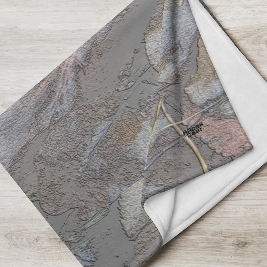 Throw Blanket - MossyOak - It Happennnns Camo product image (5)