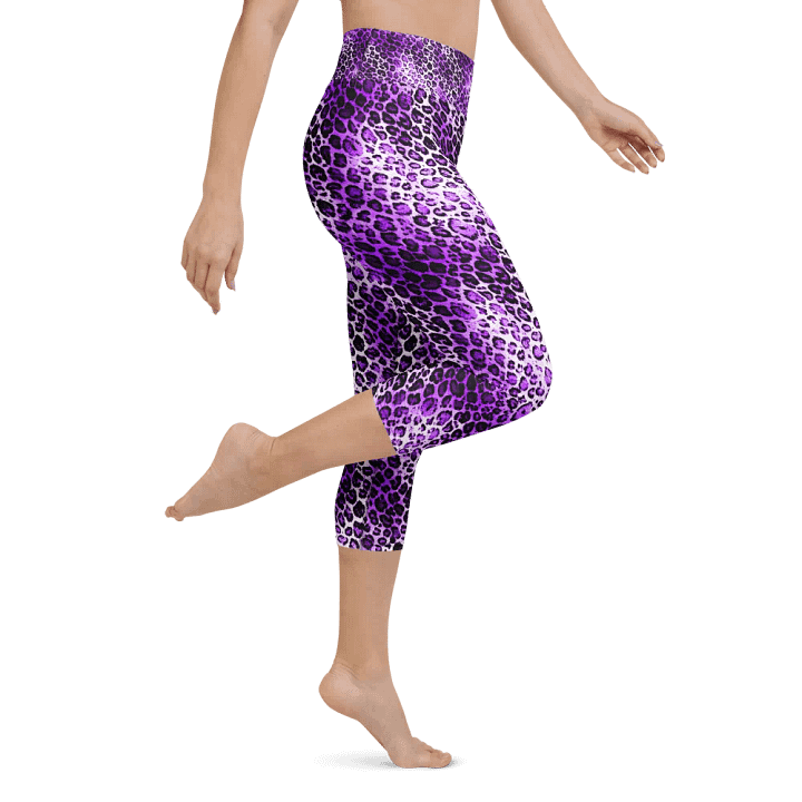 Purple Leopard Pattern Capri Leggings product image (1)