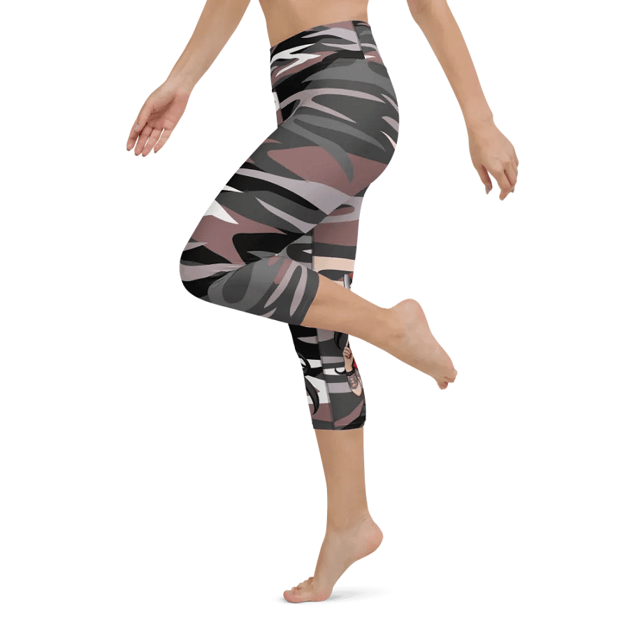 Camouflage Cat Yoga Capri Leggings product image (5)