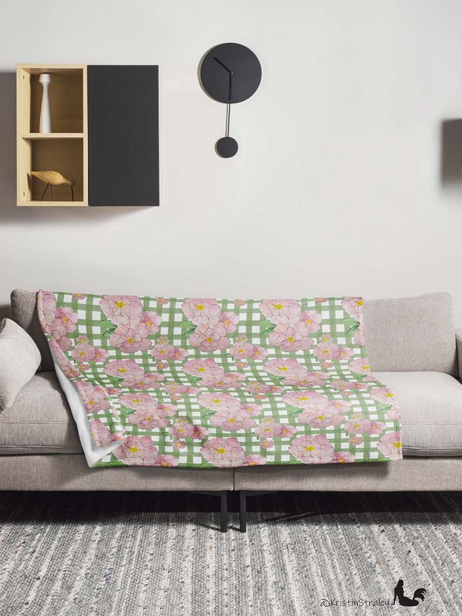Pink Flowers on Green Gingham Fleece Throw Blanket product image (9)