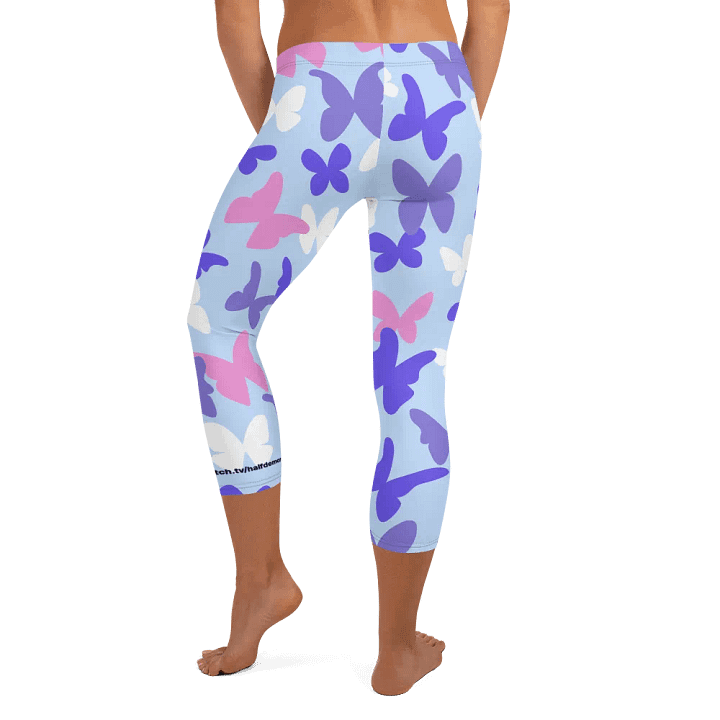 Butterfly All-Over Print Capri Leggings product image (2)
