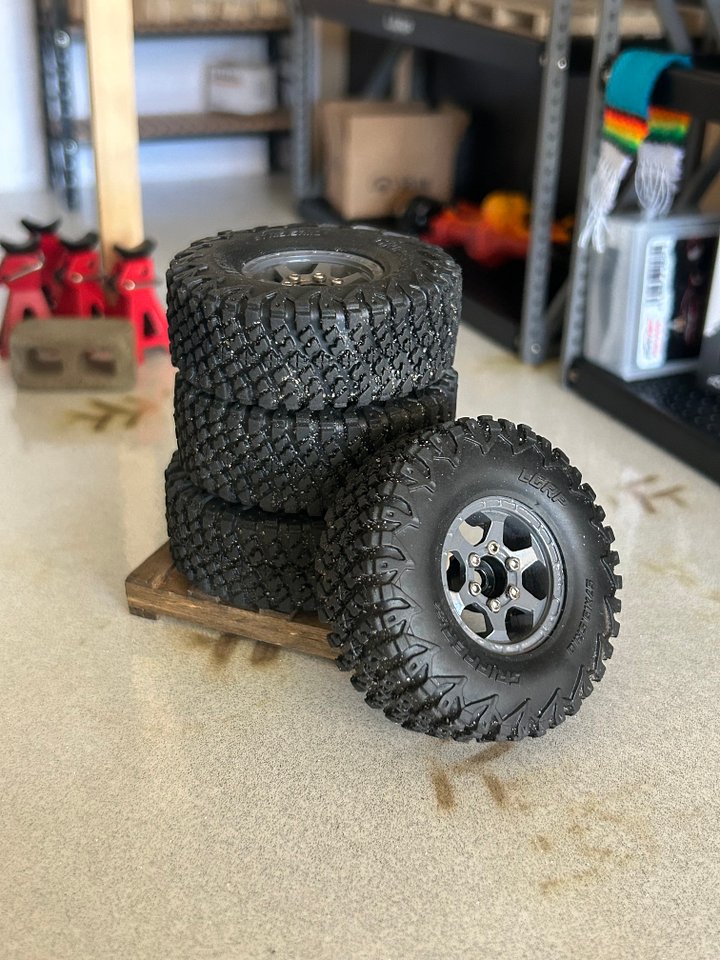 Treal wheels with lgrp tires product image (1)