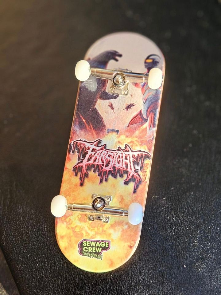 Sewage Crew x FARSIGHT Collab Fingerboard V1 product image (1)